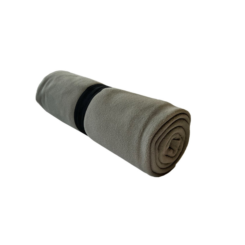 Koc z haftem komputerowym 150 x 130 cm