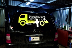 nestor-mercedes-pomoc-drogowa-oklejony-folia-zadrukowana-plotowana-tył
